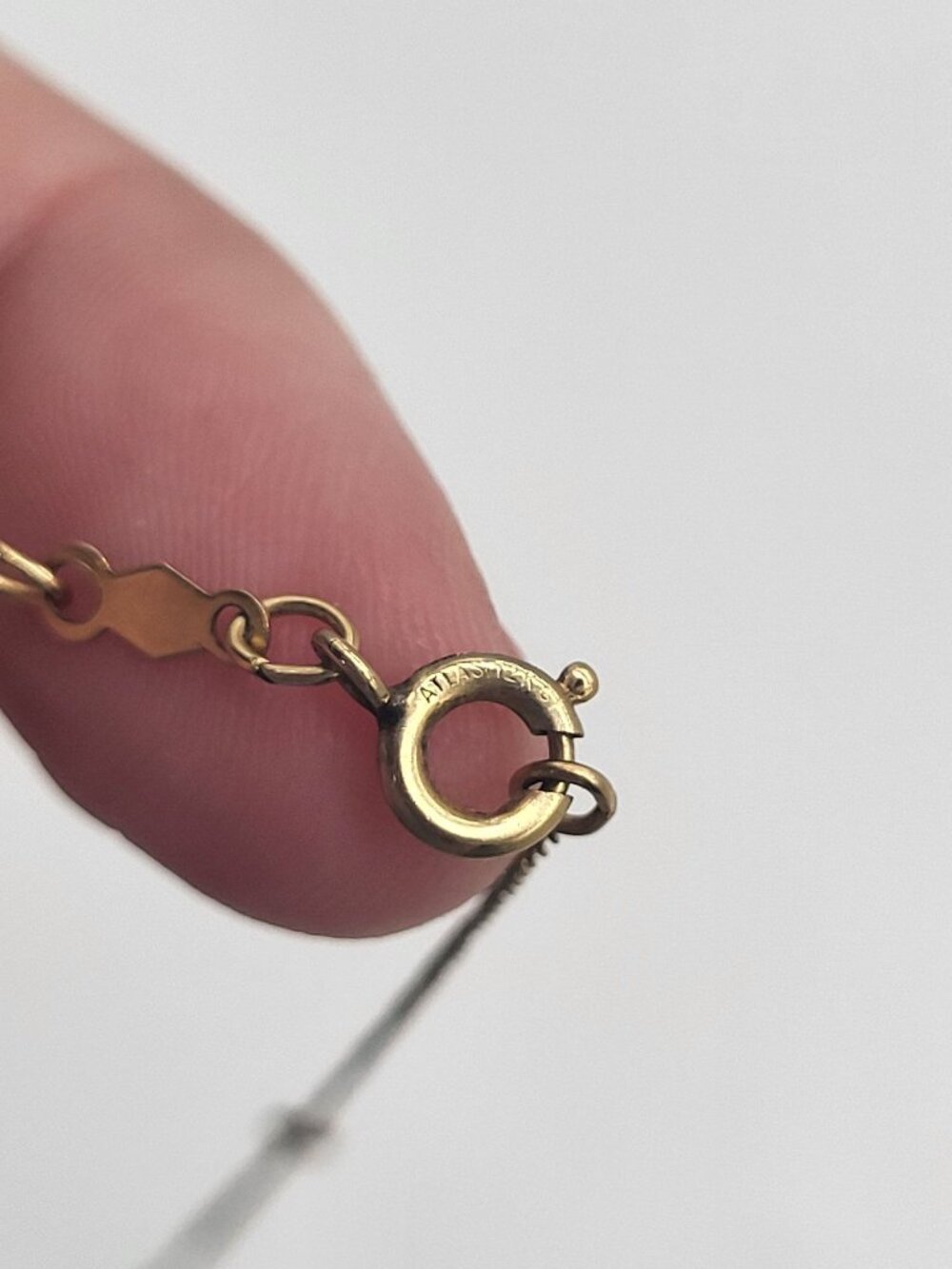 SARAH COVENTRY 12K Gold Filled 1970's Dainty pendant necklace Vintage 16" - Picture 7 of 7